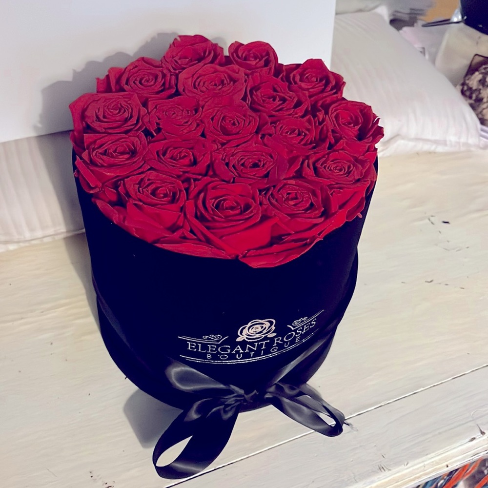 STUNNING Large Forever Preserved Roses 🌹